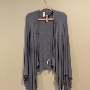 Lululemon shawl